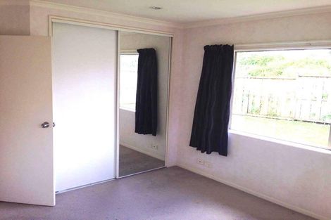 Photo of property in 98 Riverton Drive, Randwick Park, Auckland, 2105