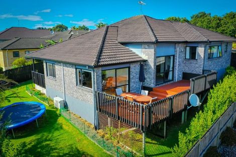 Photo of property in 38 Rivervale Grove, Stanmore Bay, Whangaparaoa, 0932