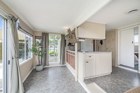 Photo of property in 29 Reserve Road, Waikuku Beach, 7473