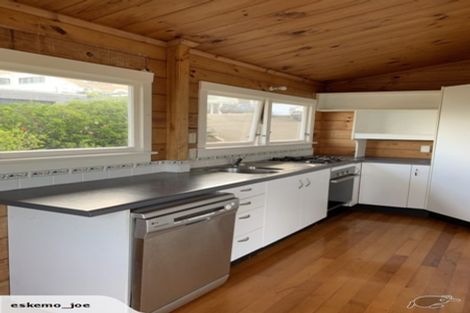 Photo of property in 12a Beach Road, Castor Bay, Auckland, 0620