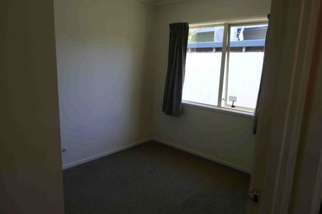 Photo of property in 1/33 Bentley Avenue, Glenfield, Auckland, 0629