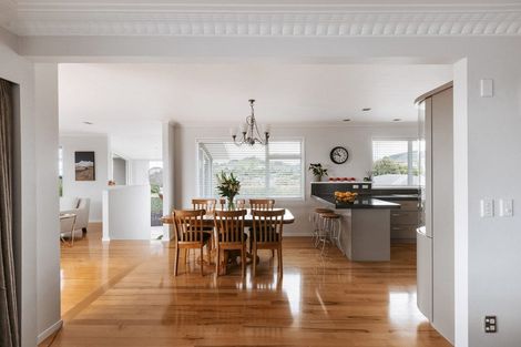 Photo of property in 98 Waikite Road, Welcome Bay, Tauranga, 3175