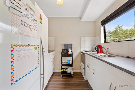 Photo of property in 2/42 Godley Road, Green Bay, Auckland, 0604