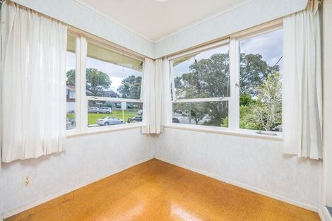 Photo of property in 54 Raleigh Road, Northcote, Auckland, 0627