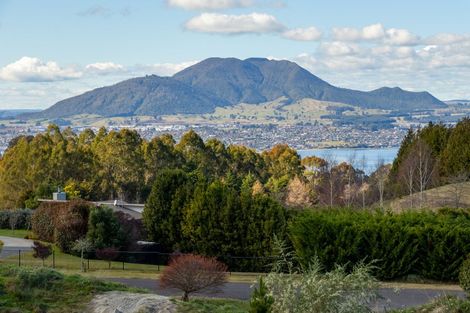 Photo of property in 19 Glenlochy Rise, Acacia Bay, Taupo, 3385