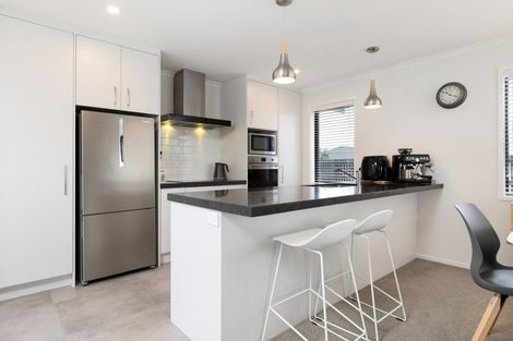 Photo of property in 204 Te Okuroa Drive, Papamoa, 3118