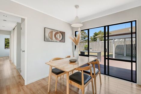 Photo of property in 1/12 Jumento Place, Unsworth Heights, Auckland, 0632