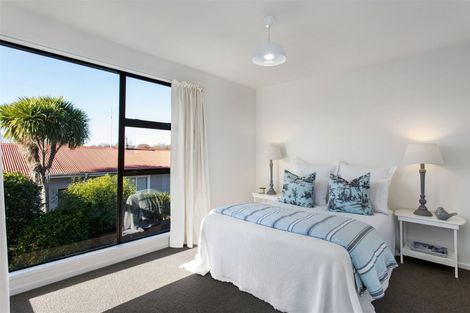 Photo of property in 2/108 Condell Avenue, Papanui, Christchurch, 8053