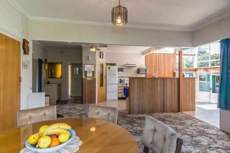 Photo of property in 311 Te Moana Road, Waikanae, 5036