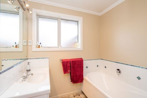 Photo of property in 142 Catherine Street, Windsor, Invercargill, 9810