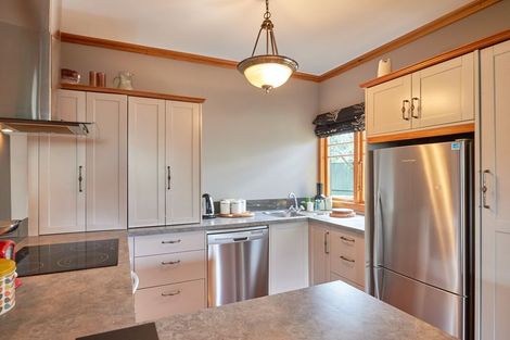 Photo of property in 24 Clausen Street, Takaro, Palmerston North, 4412