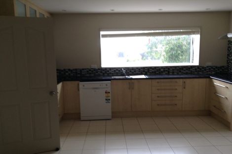 Photo of property in 5 Hunt Lane, Avondale, Christchurch, 8061