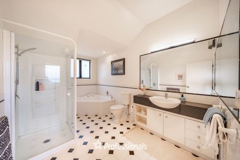 Photo of property in 6 Avonlea Grove, Belmont, Lower Hutt, 5010