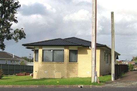Photo of property in 38 Matipo Road, Te Atatu Peninsula, Auckland, 0610