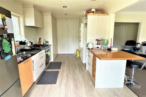 Photo of property in 1/3 Mackenzie Street, Te Atatu South, Auckland, 0610