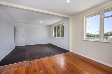 Photo of property in 48 Gloucester Street, Cannons Creek, Porirua, 5024