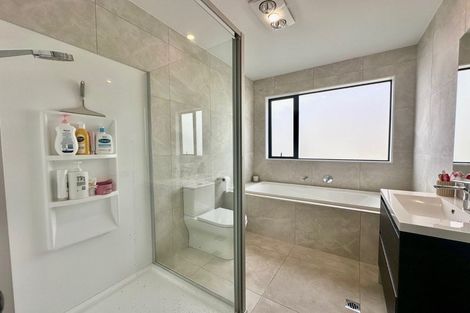 Photo of property in 2 Ko Iti Lane, Hobsonville, Auckland, 0616