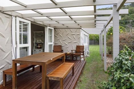 Photo of property in 2 Richard Street, Belmont, Lower Hutt, 5010