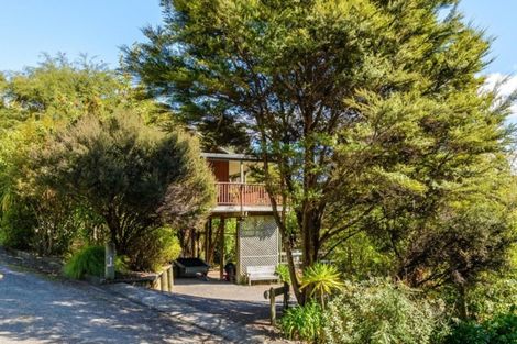 Photo of property in 11 Amelia Crescent, Waikawa, Picton, 7220