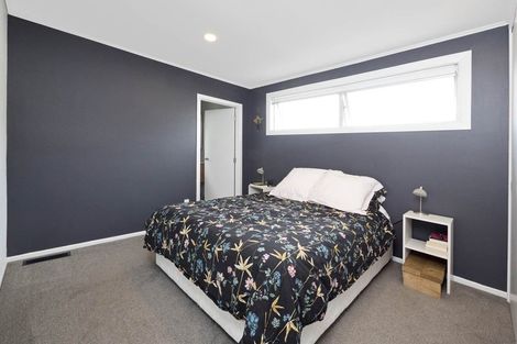Photo of property in 1/9 Wharf Road, Te Atatu Peninsula, Auckland, 0610