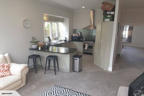 Photo of property in 11 Queen Mary Avenue, New Lynn, Auckland, 0600