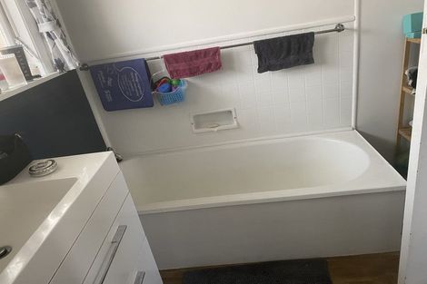 Photo of property in 27 Holmes Street, Darfield, 7510