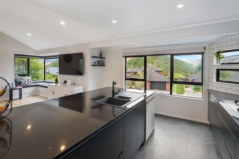 Photo of property in 7 Longmont Terrace, Churton Park, Wellington, 6037