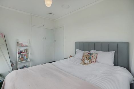 Photo of property in 94 Mcmurdo Street, Tinwald, Ashburton, 7700