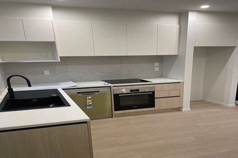 Photo of property in 3/285 Te Atatu Road, Te Atatu South, Auckland, 0610