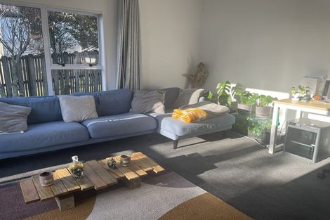 Photo of property in 5 Altair Place, Windsor Park, Auckland, 0632