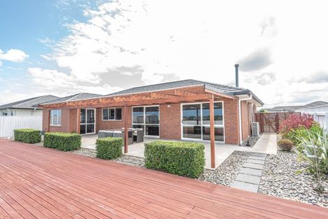 Photo of property in 35 Magnolia Crescent, Tawhero, Whanganui, 4501