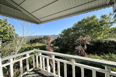 Photo of property in 741 South Titirangi Road, Titirangi, Auckland, 0604