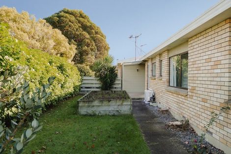Photo of property in 415 Devonport Road, Tauranga South, Tauranga, 3112