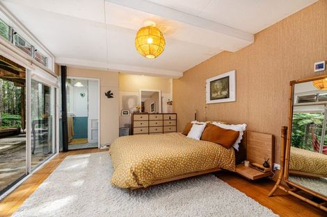 Photo of property in 30 Kopiko Road, Titirangi, Auckland, 0604