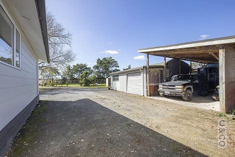 Photo of property in 2246 State Highway 16, Helensville, 0875