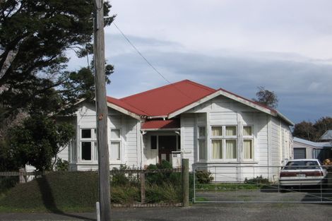 Photo of property in 112 Fitzherbert Street, Featherston, 5710