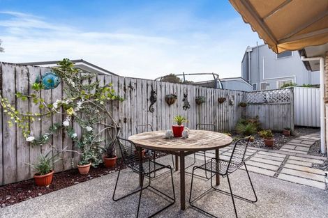 Photo of property in 56a Florence Avenue, Orewa, 0931