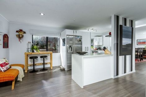 Photo of property in 2/23 Birchfield Road, Hauraki, Auckland, 0622