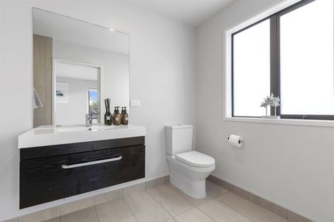 Photo of property in 2 Pimelea Street, Papamoa Beach, Papamoa, 3118