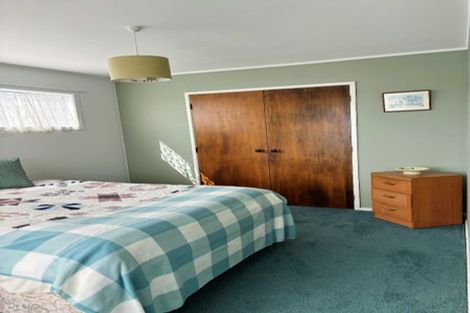 Photo of property in 2/28 Waiau Street, Torbay, Auckland, 0630