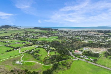 Photo of property in 1996b Cove Road, Mangawhai, 0573