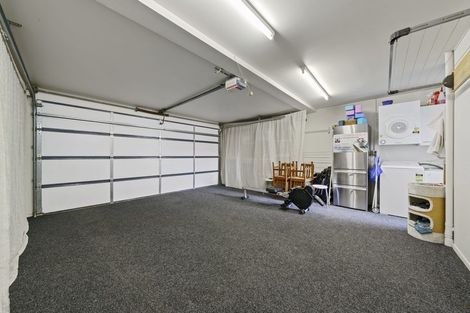 Photo of property in 8 Marina View, Paremata, Porirua, 5026