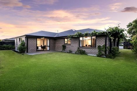 Photo of property in 25 Whincops Road, Halswell, Christchurch, 8025