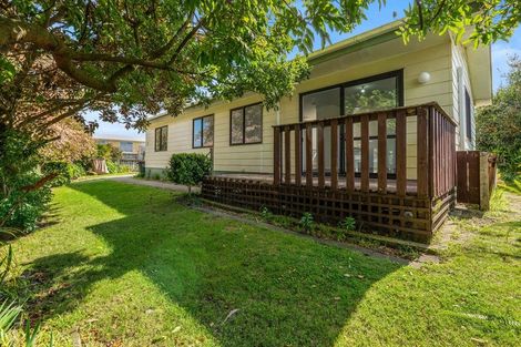 Photo of property in 1 Barnett Place, Te Puke, 3119