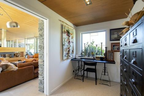Photo of property in 6 Fishermans Lane, Mount Creighton, Queenstown, 9371