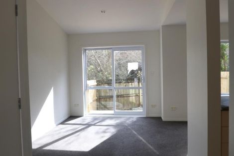 Photo of property in 2/30 John Jennings Drive, Oteha, Auckland, 0632