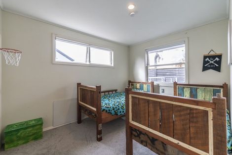 Photo of property in 14 Gerrand Place, Chedworth, Hamilton, 3210