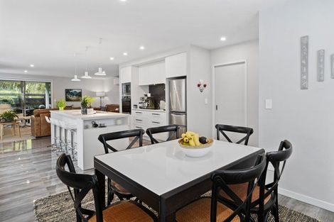 Photo of property in 40 Saint Pauls Drive, Brookfield, Tauranga, 3110