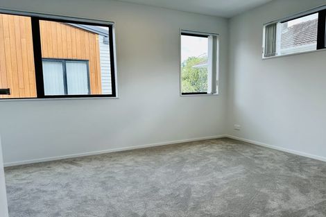 Photo of property in 23c Crystal Avenue, Glendene, Auckland, 0602