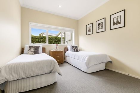 Photo of property in 2/17 Tremaine Avenue, Two Mile Bay, Taupo, 3330